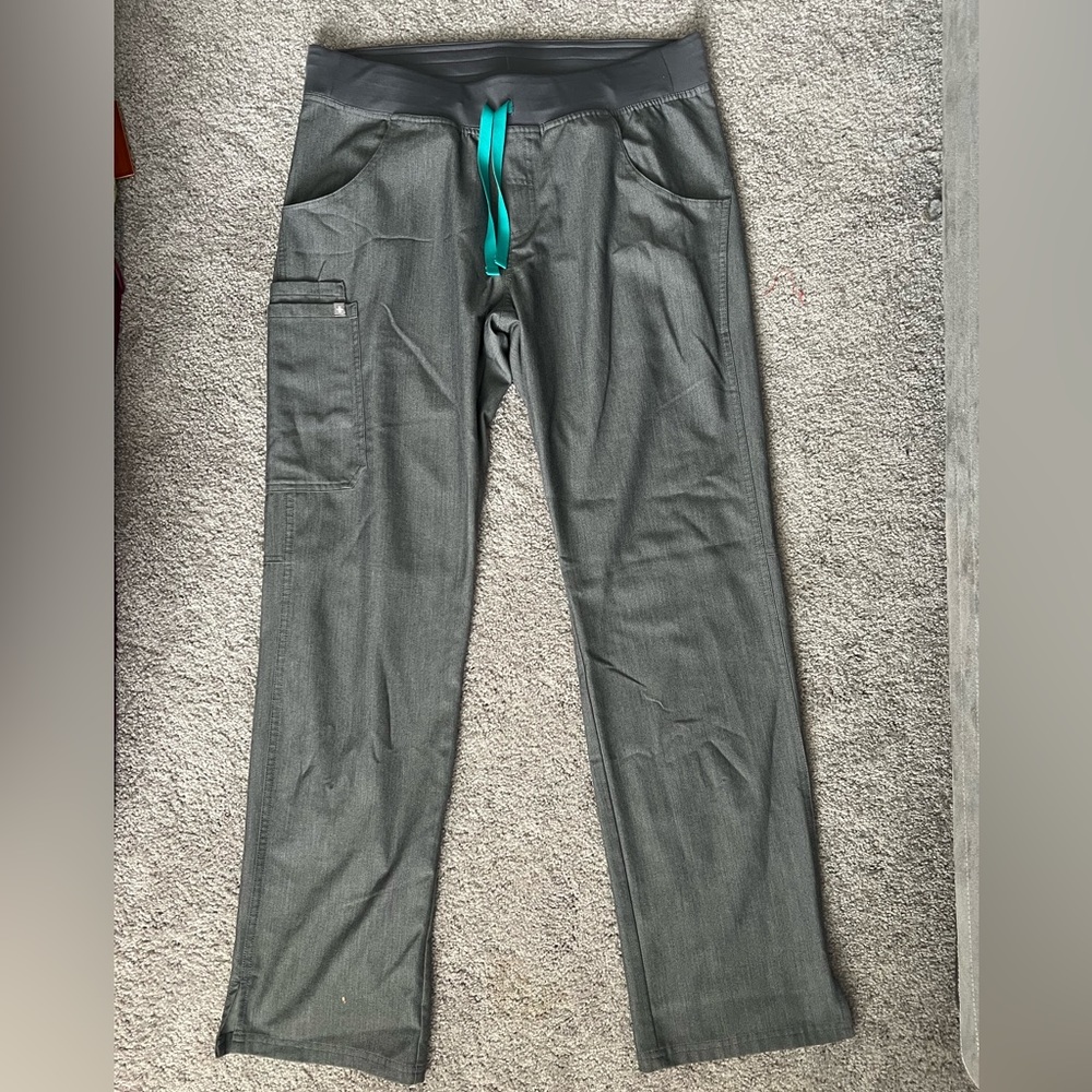Figs graphite gray cargo scrub pants